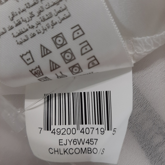 BCBGeneration White Dress Blue Pink Parrot Print Size S NWT - Picture 13 of 16